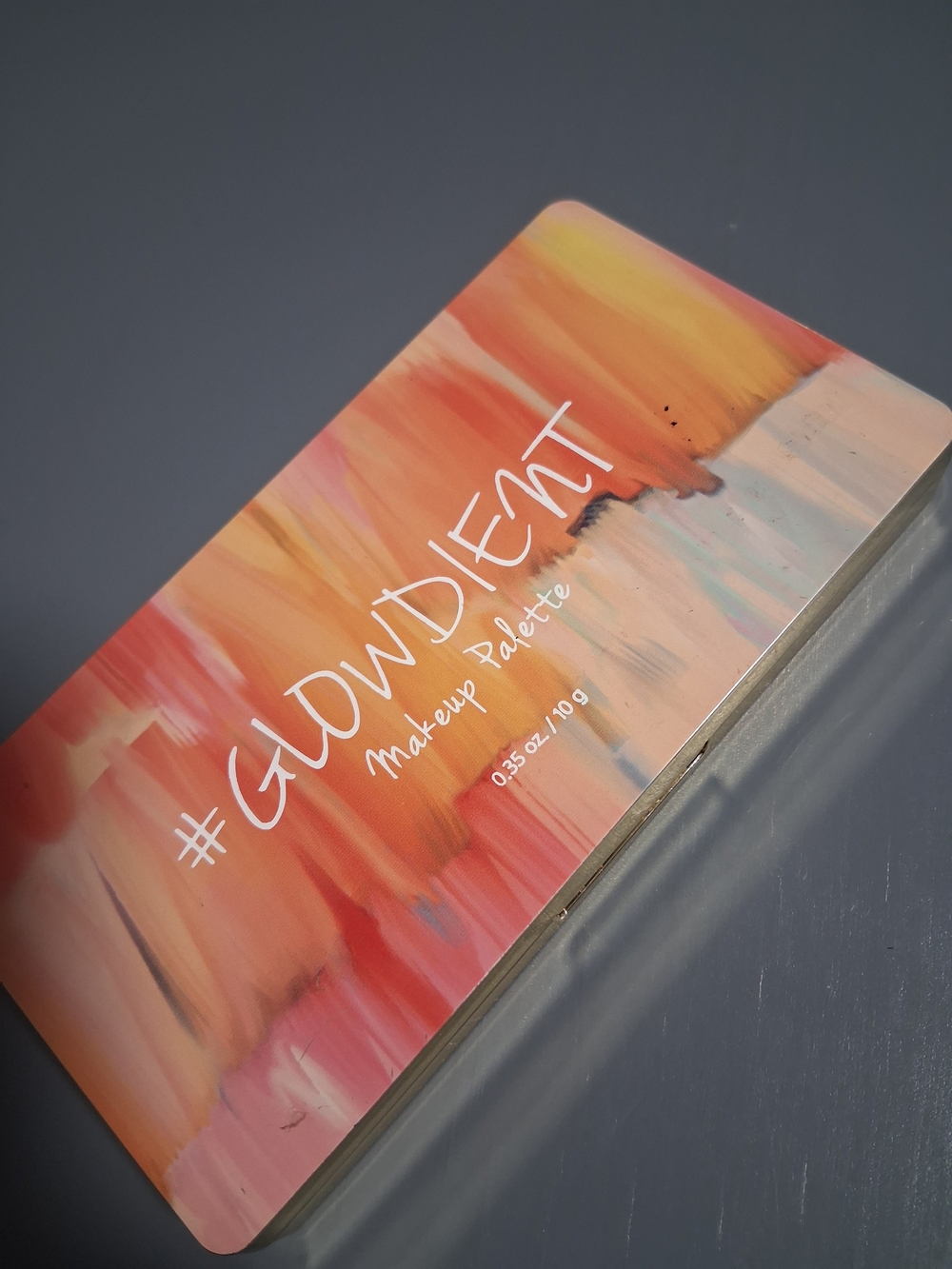touch in SOL #GOLDVIBENT Makeup Palette